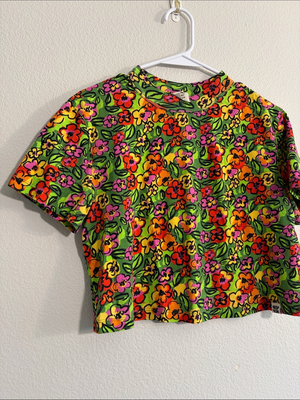 Lucy & Yak Floral Cropped Tee - S - Picture 2 of 4